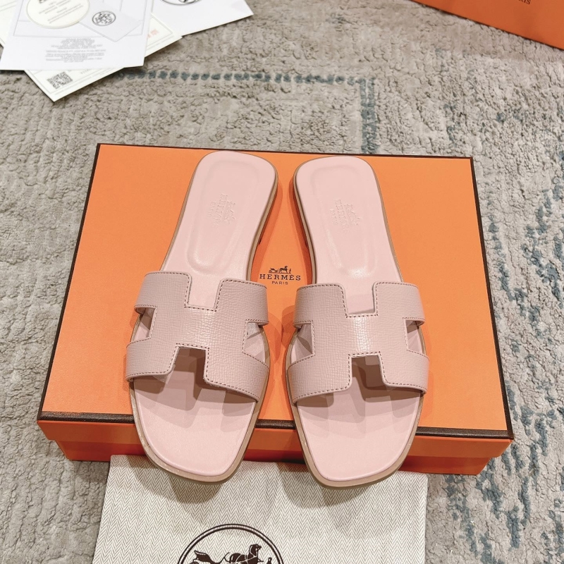 H**mes slippers